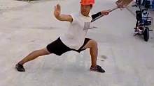 工地小伙功夫展示#中华武术博大精深 #让习武改变人生 #努力成为更好的自己 #强身健体增强免疫力 #
