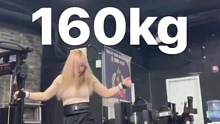 可爱小姐姐，硬拉160kg，停顿卧推85kg。#力量举 #硬拉 #健身氮泵 #撸铁女孩 #力量举女孩