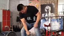 好多人认为这个比直接拉杠铃杆容易，请问你是全握？锁握就闭嘴吧