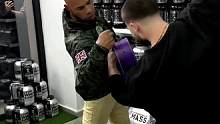 #健美#运动#撸铁#kevinlevrone 这个四分之三展背 力拔山兮气盖世
