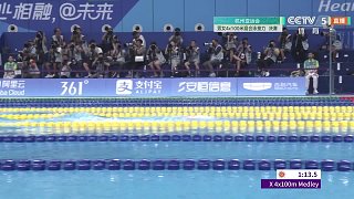 表演時間！第二棒覃海洋給中國隊(duì)創(chuàng)造了大優(yōu)勢！