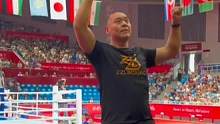 张志磊现身亚运会为我国拳击手加油助威！#杭州亚运会 #张志磊 #歌曲遥遥领先 #拳击#比赛现场 #冠