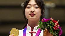 小说大女主走入现实，17岁的台州姑娘黄雨婷成为亚运会三冠王，还拿过5枚世界大赛金牌，优秀的人总该被更