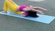 每天#泡沫轴锻炼五分钟，身体更轻松，疏通后背，腰腹有力，肩颈灵活#瘦背#滚背#瑜伽柱 #泡沫轴肌肉放
