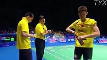 团体赛的林丹究竟有多暴力，还没发力就将朴成焕打到自闭，网友：团体赛之神#羽毛球 #冠军 #体育精神 