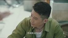 女儿死活要嫁给穷小子，竟上房顶跳楼威胁母亲
