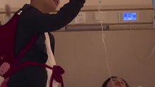 妻子生病输液 情绪不太好，“有个好的伴侣可以减少一半人间疾苦”