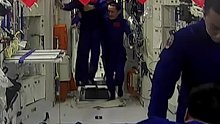 又一次太空会师！神十七与神十六乘组顺利会师中国空间站！