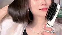 可直发、可卷发、可做内扣、可做高颅顶美女的直发梳，早八学生党三分钟打造完美顺滑发型！头发毛躁扁塌的姐