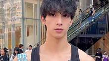 街访185爷们型双开门弟弟！#路人视角 #可狼可奶 #00后 #185大帅哥 #姐弟