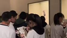 北京孩子在博物馆上历史课，网友：他们看着历史学习历史