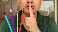 把巧克力弄在铅笔上，为了能偷吃真是拼了！#看一遍笑一遍 #这操作都看傻了 #老外真会玩 #沙雕老外 
