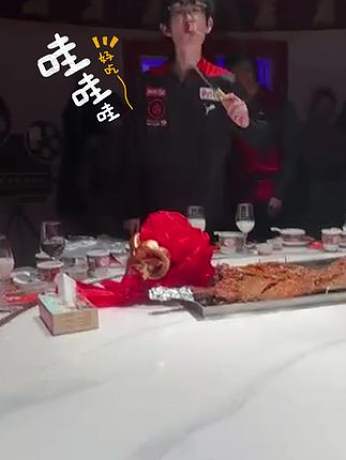 貓王爺已經(jīng)等不及了#日常 #cat #AG超玩會(huì)