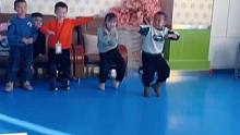 幼儿园萌娃学校跳起“科目三”，这节奏感是真的好 网友：可以保送“海底捞”了（编辑：胡龙）