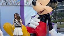 #把迪士尼的快乐打包发给你 上班暂停，我有事要去一趟上海，那可是米奇欸，是我的童年记忆啊#迪士尼10