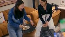 爆笑！辛芷蕾夸赵昭仪脚指甲好看