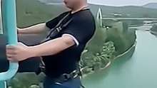 果然遇到乌鸦就晦气