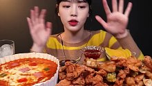 【Boki 字幕版】炒年糕配酥脆的炸鸡、饺子、炸鱿鱼吃播