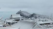 来峨眉山赏雪泡汤真不贵，299三天两晚，还包含早餐和汤泉。#住进冬日的童话世界里 #超好住指南 #跨
