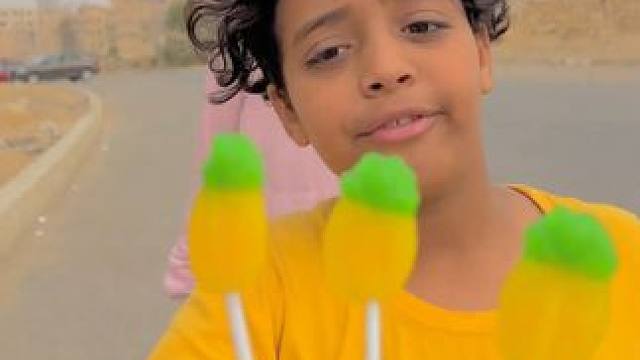 好吃的棒棒糖，你也来吃吧#沙雕 #搞笑 #随手拍