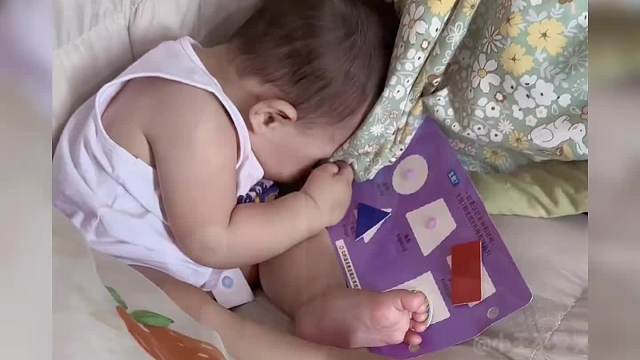 人类幼崽被吓一跳的反应#人类幼崽 #吓一跳的真实反应 #人类幼崽迷惑行为大赏