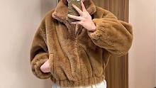 这件棕色毛毛外套真的好显白啊，还是短款的不压身高不挑人，这个价格能买到质感这么好不掉毛的外套真的可以