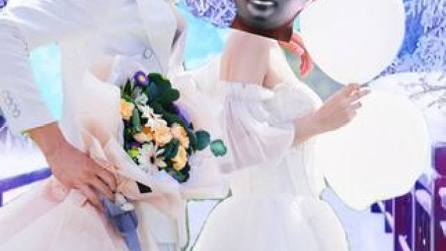 #穿婚纱原来这么好看 #二次元 #你们还相信光吗