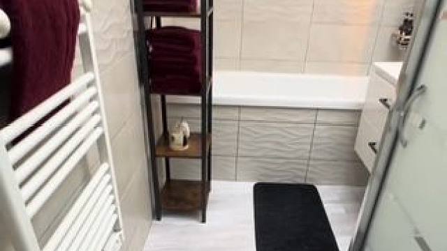难清理的水垢，用这个水卫士浴室清洁剂，玻璃 瓷面 水龙头 洗漱台都可以用，清新柠檬香、除菌去污#卫生
