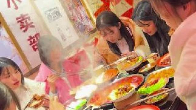 这家火锅店太受欢迎了#抚州八哥探店团 #火锅 #笨姐火锅 #抚州火锅