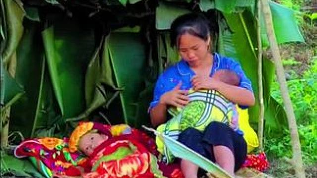 美娜的房子策划丈夫点燃后，他将重新搭建新的庇护所，伟大的母爱再一次的撑起了整个家#荒野生存 #野外生