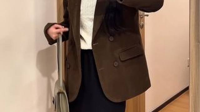 性价比超高的灯芯绒外套，质感真的好高级啊，还是这种美拉德色系简直不要太好看啦！#158小个子穿搭 #