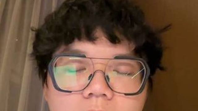 当漫展嘉宾结果被要求现场倒立.…#二次元 #漫展