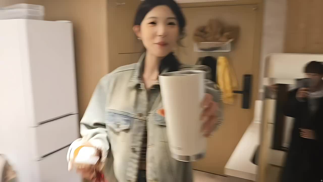 【子圣-798】女粉让我上她家“意思一下”，结果我买的水果都不让吃