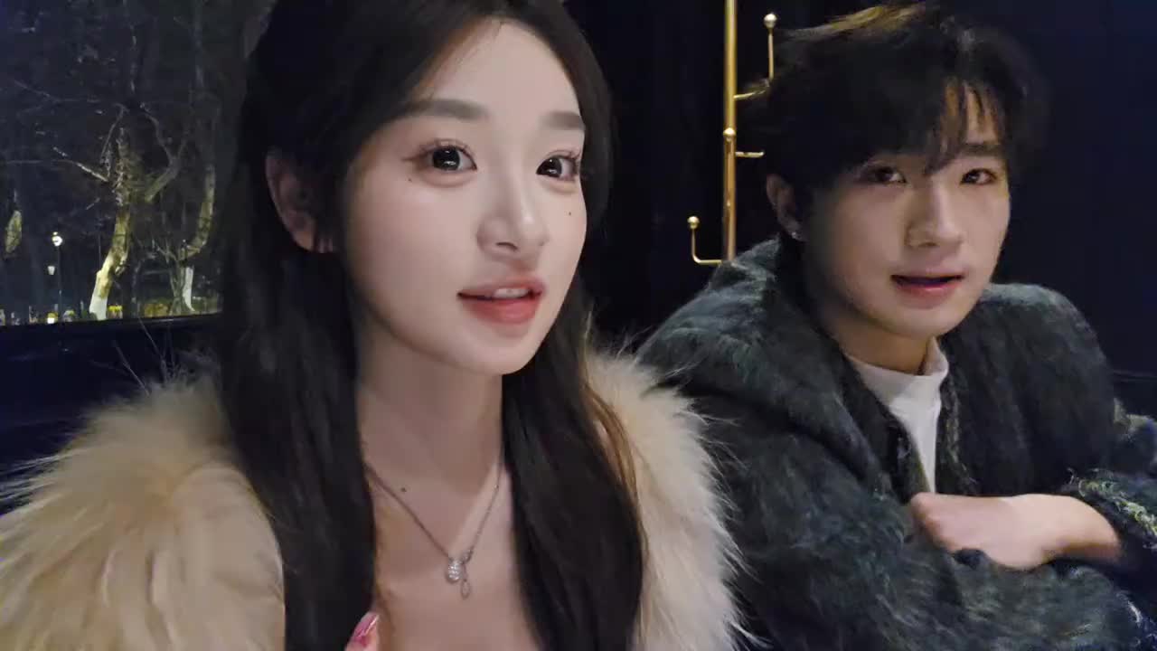 【童锦程】王子彦相亲郑少雯，喜欢一个人舔一点怎么了