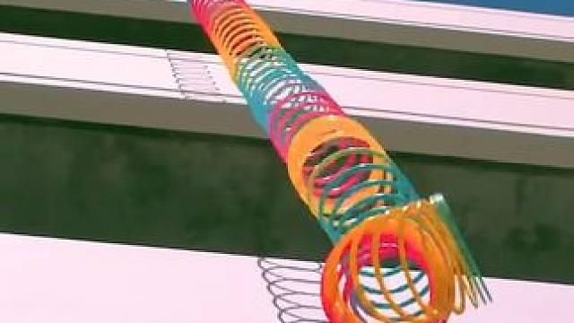 任何事放慢来细看都会变得很奇妙，人生也是一样吧。祝各位2024年一切顺利，共勉#寻找时间的真相 #2