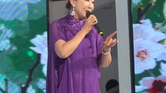 我们这样迎接2024,角儿来了，一颦一笑显风采