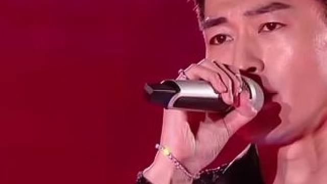 新年快乐，听经典跨年金曲过好年，2024永远开心！#湖南卫视跨年晚会 #张翰 # #神级现场 #音乐