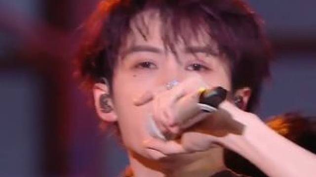 是谁又偷偷幸福了#檀健次新歌蒙娜丽莎 #檀健次蒙娜丽莎首秀直拍