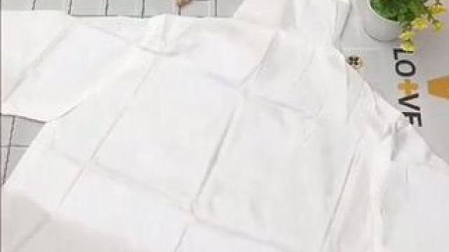 洗完的羽绒服总是一坨一坨的，或者平时着急穿的衣服都可以用这个烘干袋，洗完的羽绒服边吹边拍打，不仅干的