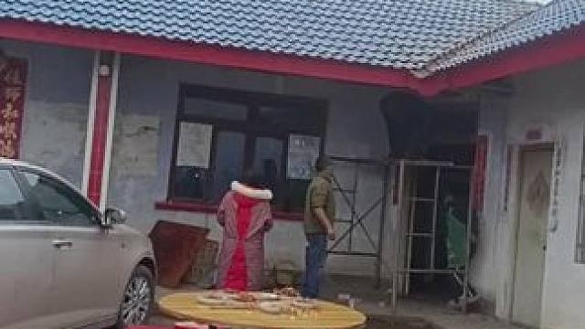 #瓦房屋顶改造 #现代农村房屋最新款式 #记录工地上的点点滴滴 #乡村老屋 #把酒倒满来个不醉不休