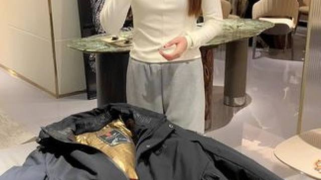 #保罗  男士加绒加厚派克服!不是薄的特别厚实暖和~品质嘎嘎好，趁这价快给老爸老公安排上#品质男装 