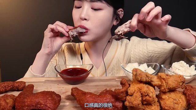 【Boki 字幕版】酥脆的炸鸡、炸鸡皮配啤酒吃播