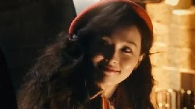 “明媚又灵动的花不会枯萎，浦西的东方明珠终会绽放华彩”#繁花 #唐嫣