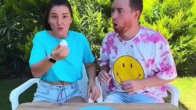 夫妻吃棉花糖大比拼，没想到全都是套路！#看一遍笑一遍 #意想不到的结局 #这操作都看傻了 #万万没想