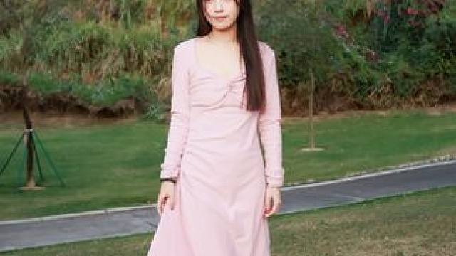 救命！带大一学妹上山，乖巧又文静，这怎么追？无从下手啊！ 
#户外拍摄 #搭讪 #街拍 #户外 #摄