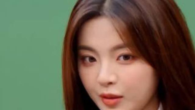 #杨超越i人必备隐身术 杨超越发言每一句都说进i人心坎里有！#超机智青年大会 #杨超越