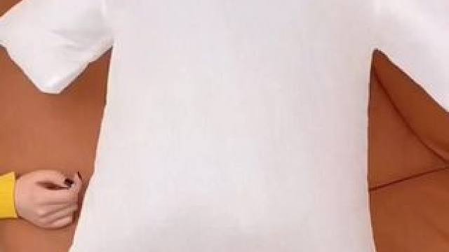 洗完的羽绒服总是一坨一坨的，或者平时着急穿的衣服都可以用这个烘干袋，洗完的羽绒服边吹边拍打，不仅干的