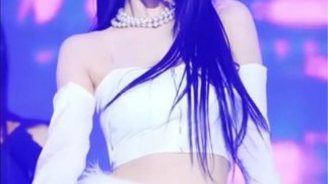 值得你永远深爱的柳队 #柳智敏 #完美身材 #美出高级感 #又美又飒 #aespa