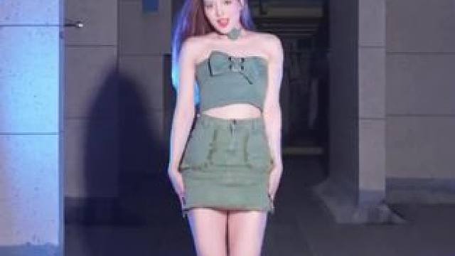 #性感舞蹈 #肤白貌美 #今日份舞蹈 #活泼