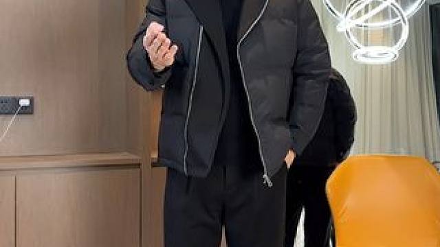 胖子不穿一次撞色棉服，你都不知道自己有多帅气，去当伴郎这样穿，伴娘倒贴都要嫁给你 #男装搭配   #